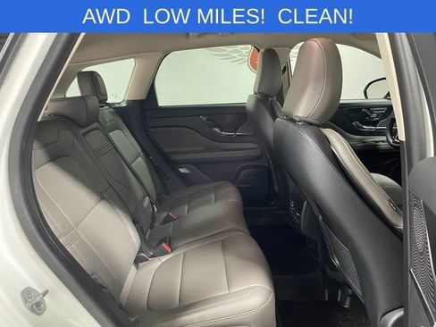 Used 2023 Lincoln Corsair AWD image 21
