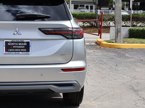 New 2026 Mitsubishi Outlander SEL image 17