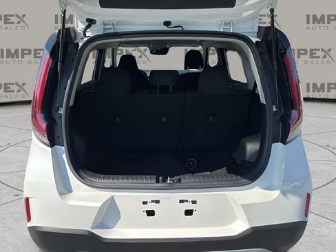 Used 2024 Kia Soul LX w/ Option Group 015 image 24