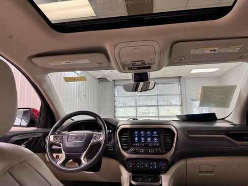 Used 2021 GMC Acadia Denali w/ Denali Technology Package image 24