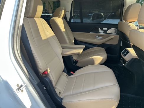 Certified 2024 Mercedes-Benz GLS 450 4MATIC image 49