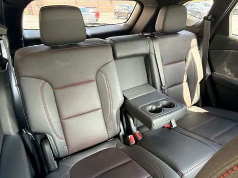 Used 2024 Chevrolet Blazer RS w/ Enhanced Convenience Package FWD image 11