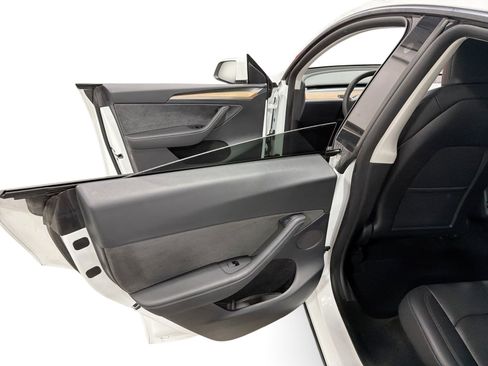 Certified 2023 Tesla Model Y Performance AWD/4WD image 10