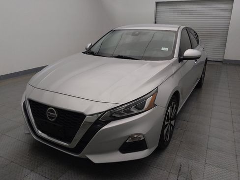 Used 2022 Nissan Altima 2.5 SV image 15