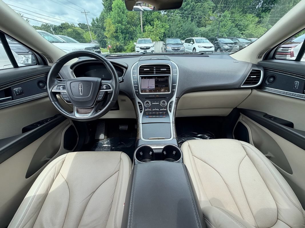 Used 2019 Lincoln Nautilus Reserve FWD image 18