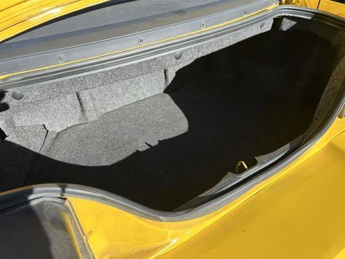 Used 2004 Ford Mustang Convertible RWD image 11