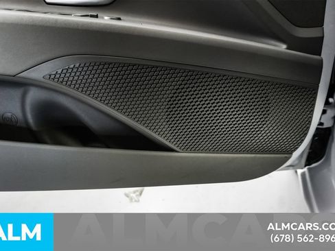 Used 2025 Hyundai Elantra SE image 45