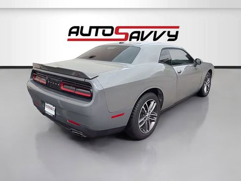 Used 2019 Dodge Challenger SXT AWD/4WD image 7