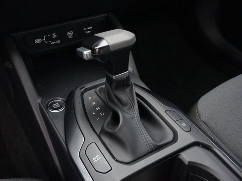 Used 2025 Kia K4 FWD image 41
