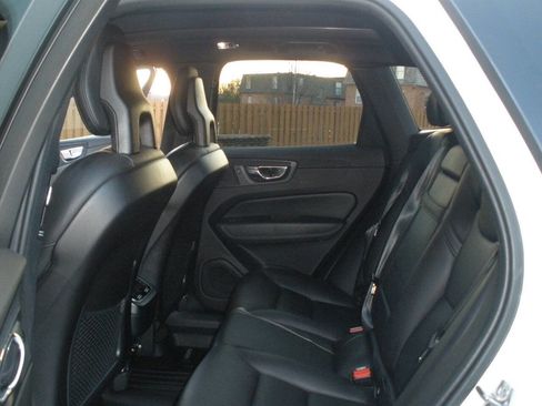 Used 2018 Volvo XC60 T6 Inscription w/ Advanced Package image 26