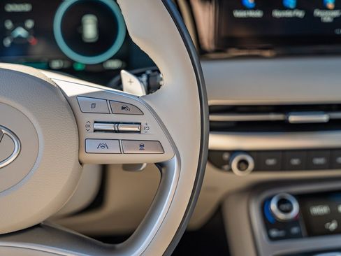 Used 2025 Hyundai Palisade Calligraphy image 39