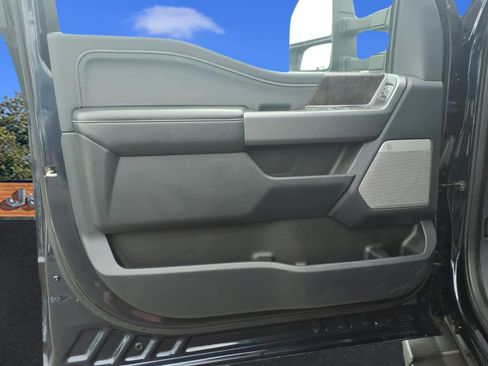 Used 2024 Ford F250 Lariat AWD/4WD image 11