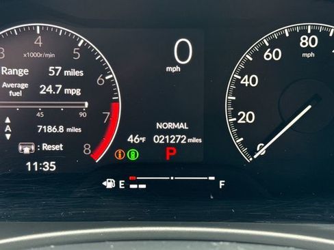 Used 2025 Honda Civic Sport image 26