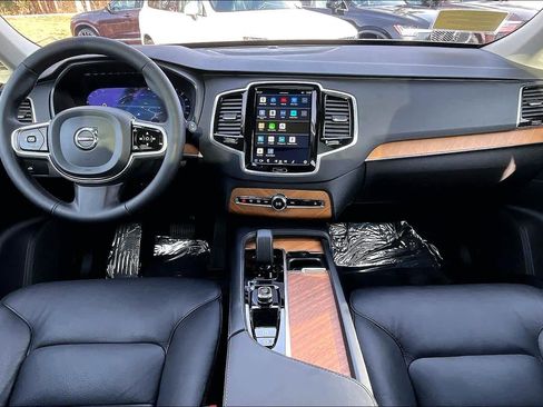 Certified 2024 Volvo XC90 B6 Plus w/ Protection Package Premier image 14