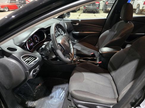 Used 2016 Dodge Dart SXT image 23