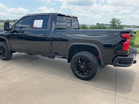 Used 2026 Chevrolet Silverado 2500 LTZ w/ Trail Boss Package AWD/4WD image 7