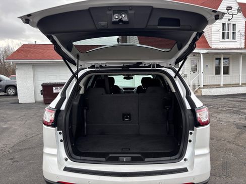 Used 2017 Chevrolet Traverse LT w/ Graphite Special Edition image 19