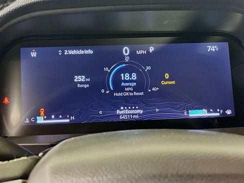 Used 2022 Jeep Grand Cherokee Laredo w/ Luxury Tech Group I AWD/4WD image 19