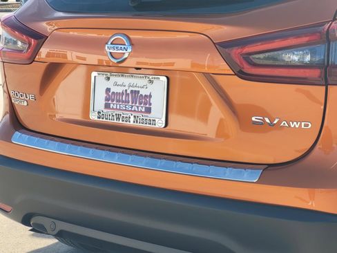 Certified 2022 Nissan Rogue Sport SV w/ Technology Package image 12