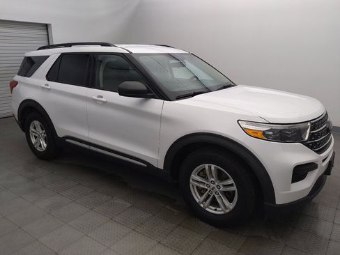 Used 2020 Ford Explorer XLT w/ Comfort Package RWD image 11