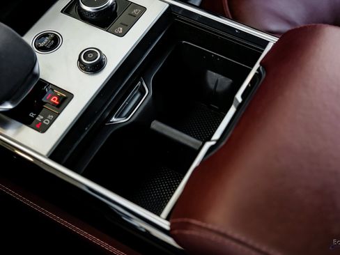 Used 2023 Land Rover Range Rover Long Wheelbase Autobiography image 56