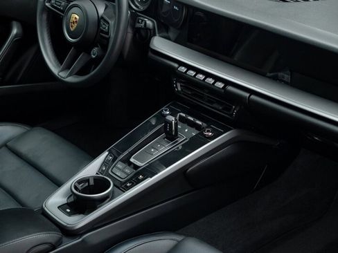 Used 2020 Porsche 911 Carrera 4S image 34