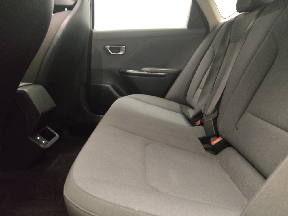 Used 2025 Kia K4 FWD image 18
