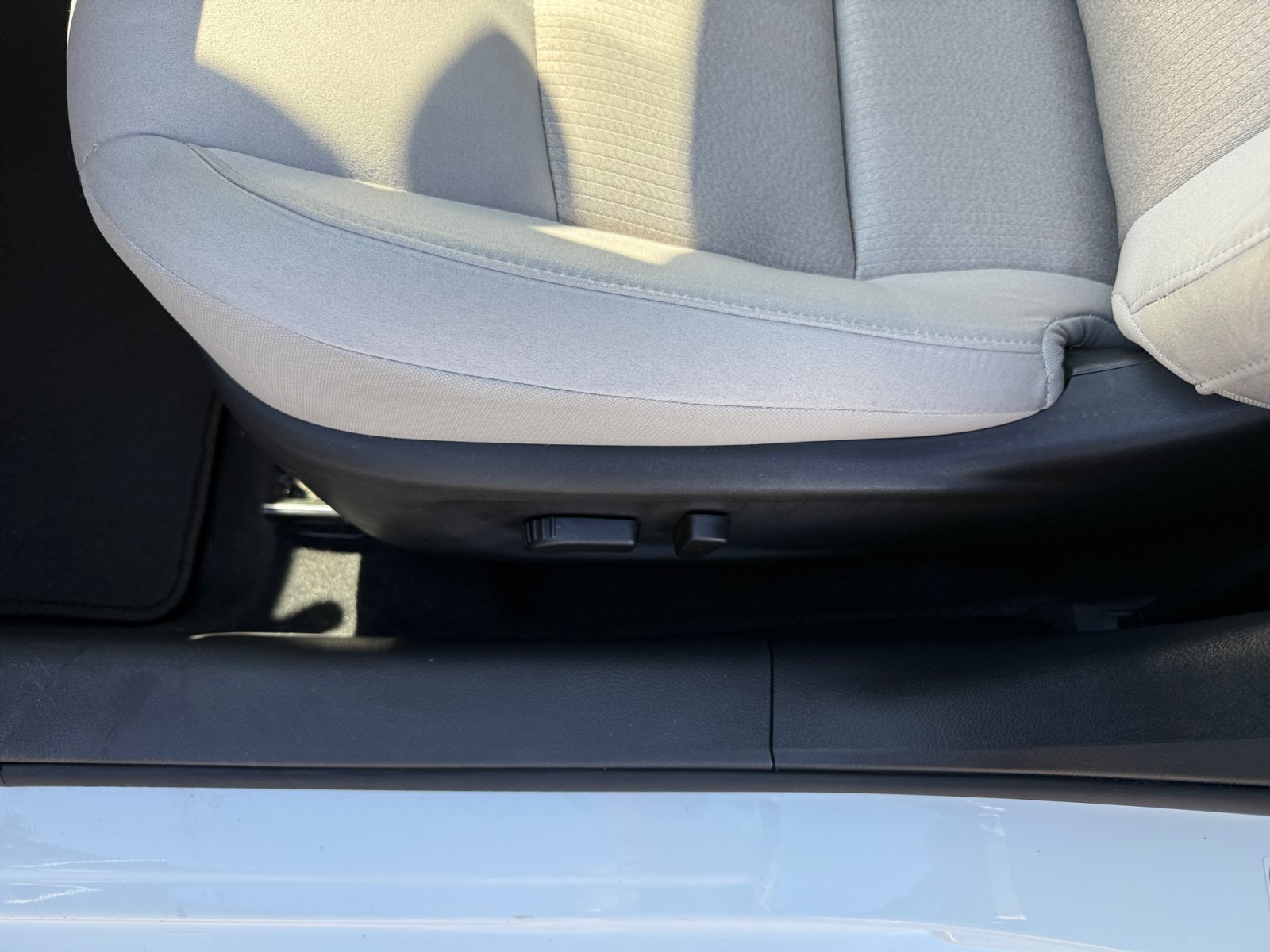 Used 2022 Nissan Altima 2.5 SV FWD image 15