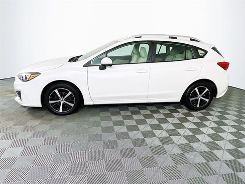 Used 2019 Subaru Impreza 2.0i Premium w/ Eyesight & BSD/Rcta & SRF image 4