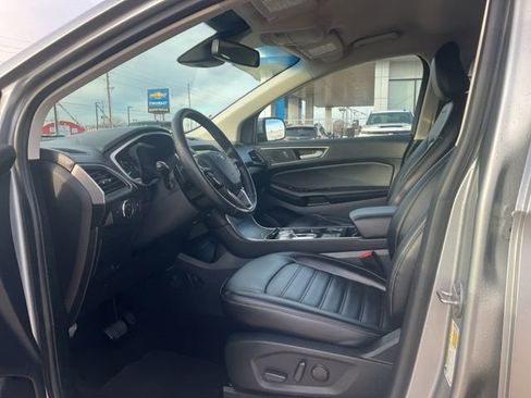 Used 2020 Ford Edge SEL image 2