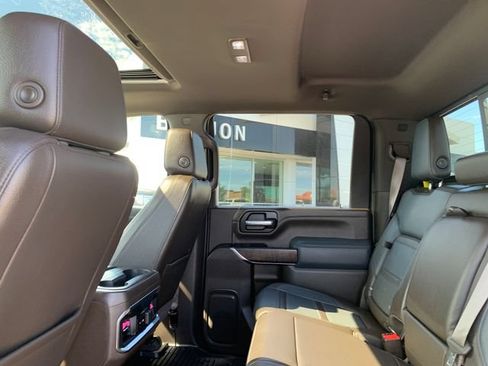 Used 2022 GMC Sierra 2500 Denali AWD/4WD image 17