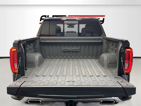 Used 2024 GMC Sierra 1500 SLT w/ SLT Premium Plus Package image 27