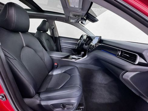 Used 2024 Toyota Camry XLE image 26