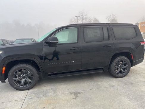 New 2026 Jeep Grand Wagoneer 4WD image 10