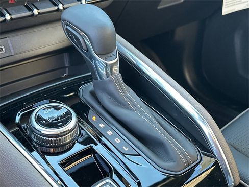 Used 2026 GMC Canyon Denali image 30