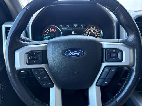 Used 2019 Ford F150 Lariat w/ Equipment Group 502A Luxury AWD/4WD image 20