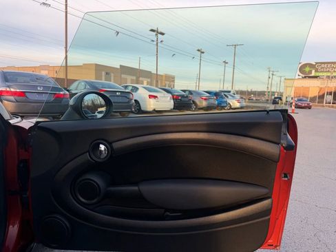 Used 2013 MINI Cooper Hardtop image 11