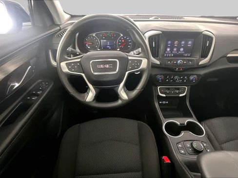 Used 2024 GMC Terrain SLE w/ Driver Convenience Package FWD image 6
