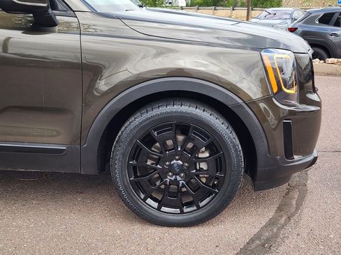 Used 2021 Kia Telluride EX w/ EX Premium Package AWD/4WD image 29