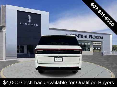 New 2026 Lincoln Navigator Premiere AWD/4WD image 5