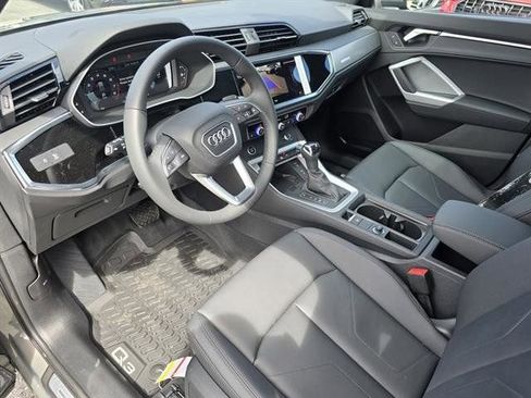 New 2025 Audi Q3 2.0T Premium image 10