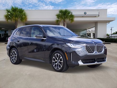 Certified 2025 BMW X3 xDrive30i w/ Convenience Package AWD/4WD image 3