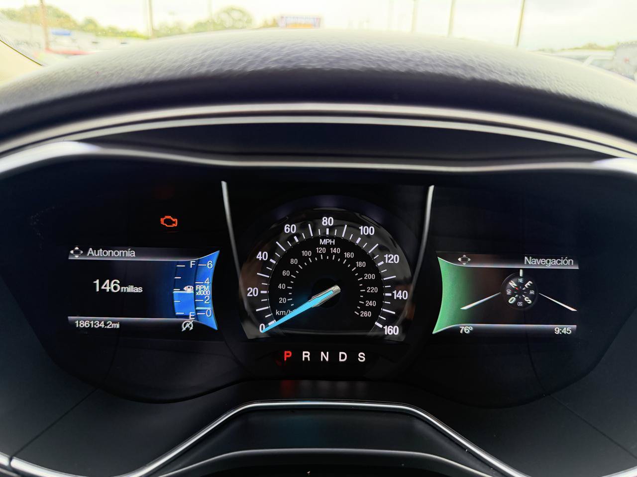 Used 2017 Ford Fusion SE w/ Fusion SE Technology Package FWD image 14