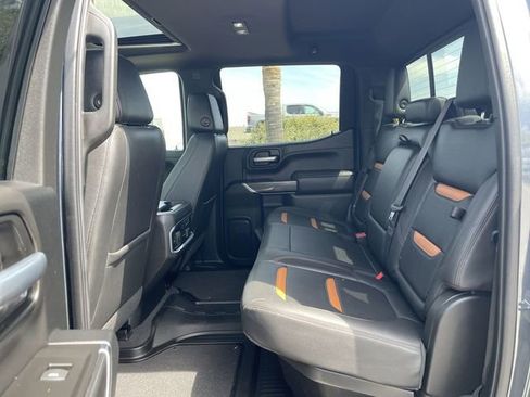 Used 2021 GMC Sierra 1500 AT4 w/ AT4 Premium Package AWD/4WD image 26