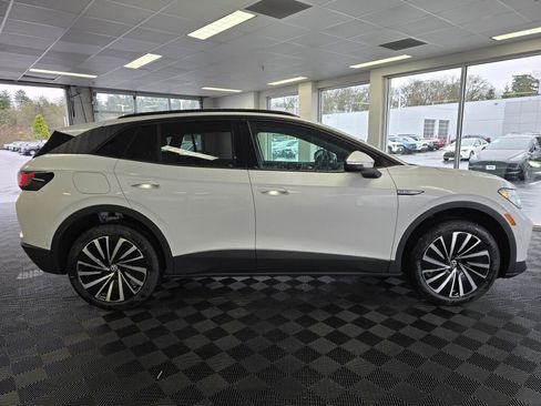New 2026 Volkswagen ID.4 Pro image 3