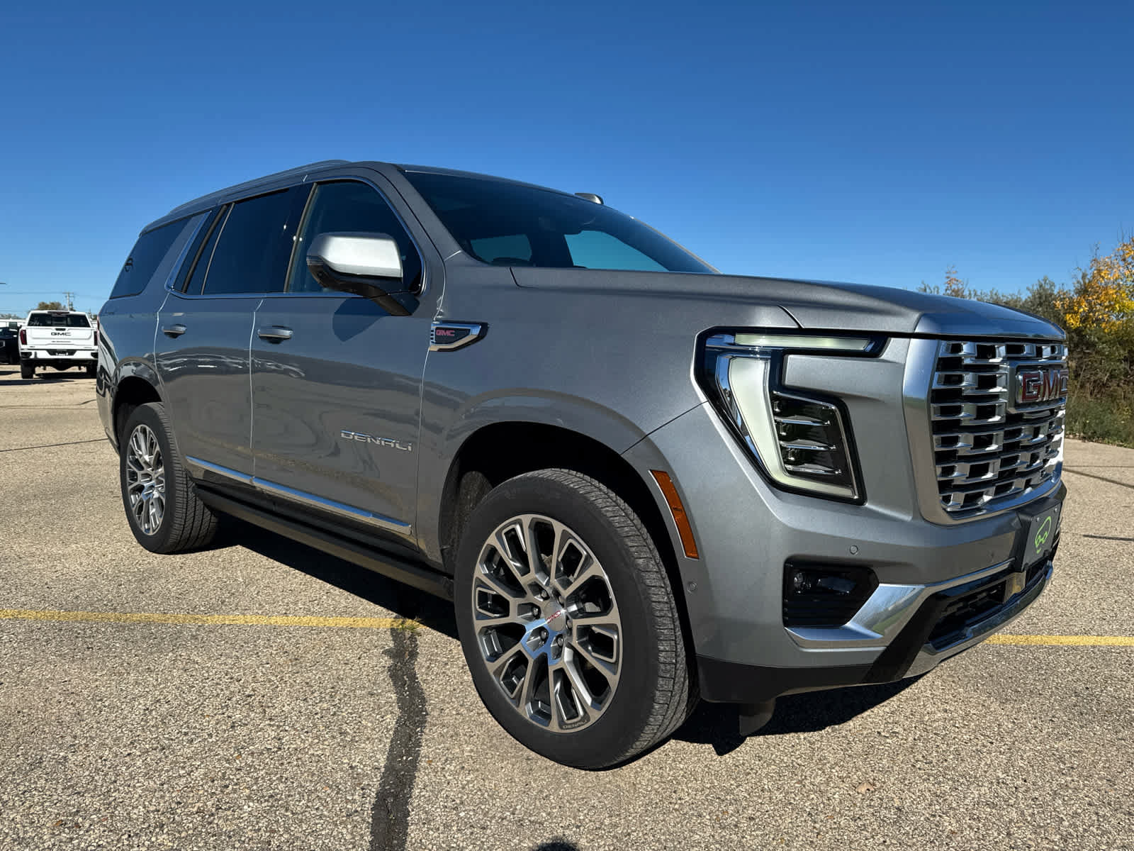 Used 2025 GMC Yukon Denali w/ Denali Reserve Package AWD/4WD image 11