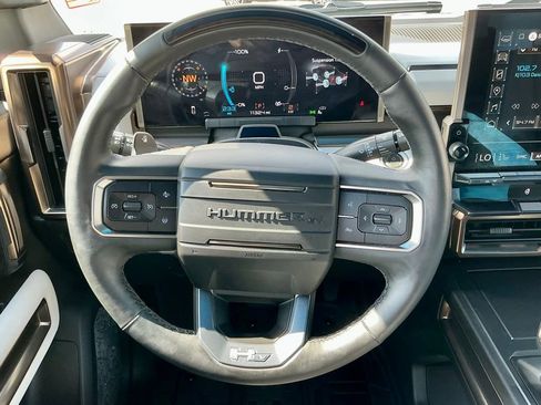 Used 2025 GMC Hummer EV 3X image 38