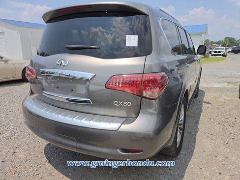 Used 2017 INFINITI QX80 2WD w/ Driver Assistance Package image 7