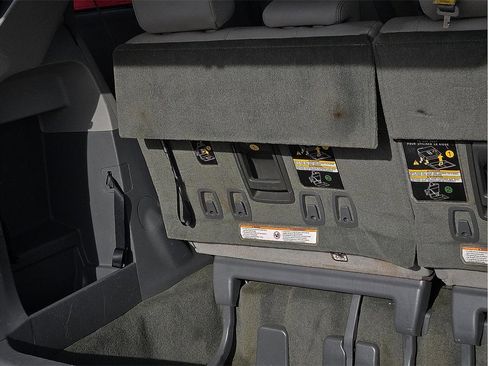 Used 2016 Toyota Sienna XLE image 8