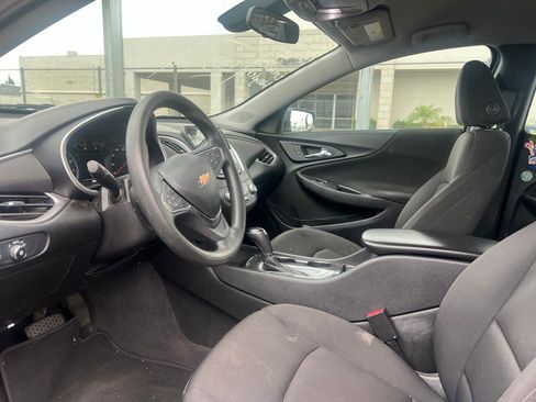 Used 2020 Chevrolet Malibu LS FWD image 12